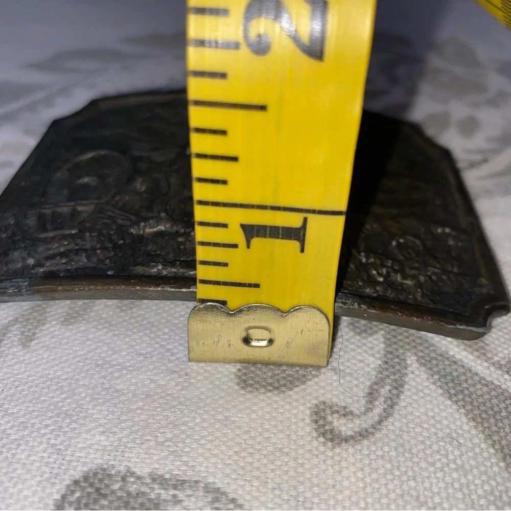 Vtg brass buckle western pioneer wagon‎ trail cowboy horse approx 3.5